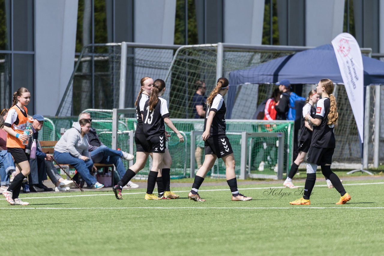 Bild 210 - wBJ SH-Pokalfinale  Holstein-Kiel - SV Viktoria : Ergebnis: 1:0